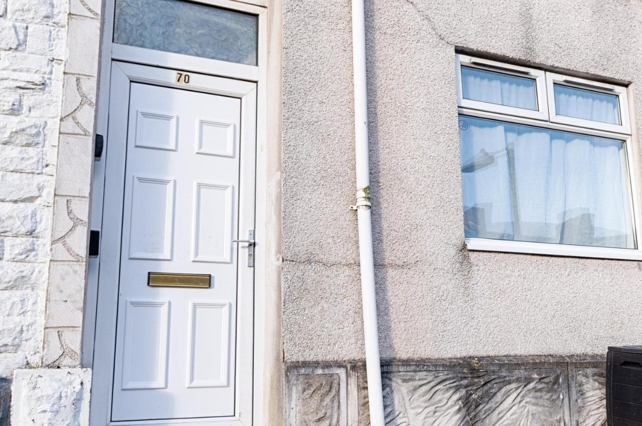 City Centre, Parking, Smart Tv'S In All Rooms Swansea Exterior photo